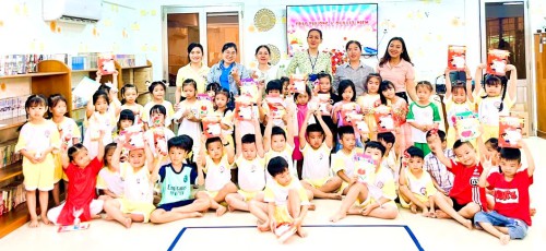 Thư viện tỉnh An Giang tổ chức thành công chuỗi hoạt động ngoại khóa  “Sách – Ngọn lửa tri thức”