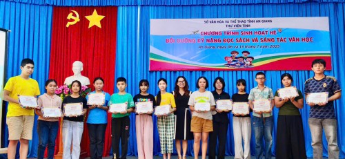 Tổng kết Lớp bồi dưỡng kỹ năng đọc Sách và sáng tác Văn học