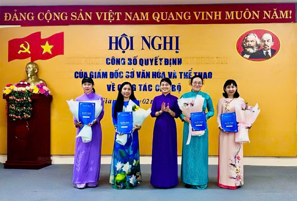 Công bố quyết định của Giám đốc Sở Văn hóa, Thể thao và Du lịch về công tác cán bộ