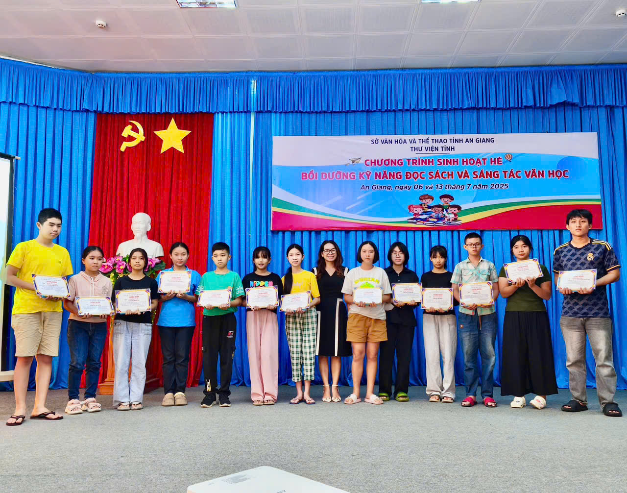 Tổng kết Lớp bồi dưỡng kỹ năng đọc Sách và sáng tác Văn học